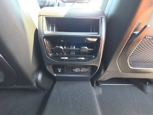 Used 2024 Jeep Grand Cherokee Altitude AWD/4WD image 29