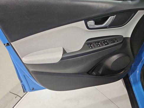 Used 2022 Hyundai Kona SEL w/ Convenience Package image 11