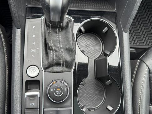 Certified 2022 Volkswagen Atlas SE image 19