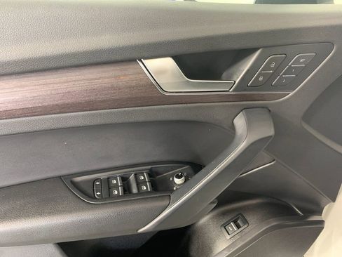 Used 2021 Audi Q5 Premium w/ Convenience Package AWD/4WD image 15