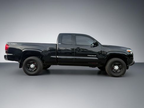 Used 2023 Toyota Tacoma SR5 RWD image 2