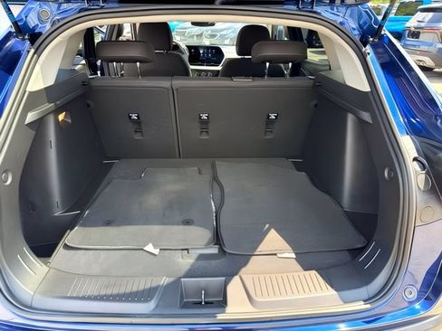 Used 2024 Chevrolet Trax LS w/ LS Convenience Package FWD image 17