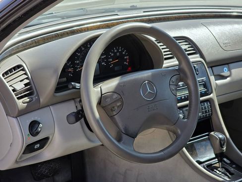 Used 2001 Mercedes-Benz CLK 430 Coupe image 18
