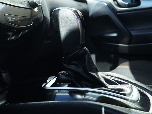 Used 2021 Nissan Rogue Sport S image 49