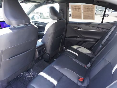 Certified 2025 Toyota Camry SE FWD image 8