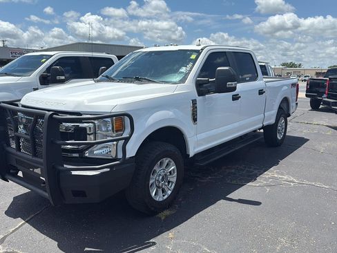 Used 2020 Ford F250 XL w/ STX Appearance Package image 4