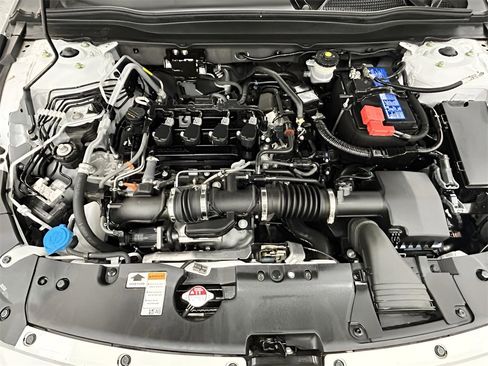 Used 2022 Honda Accord Sport image 19