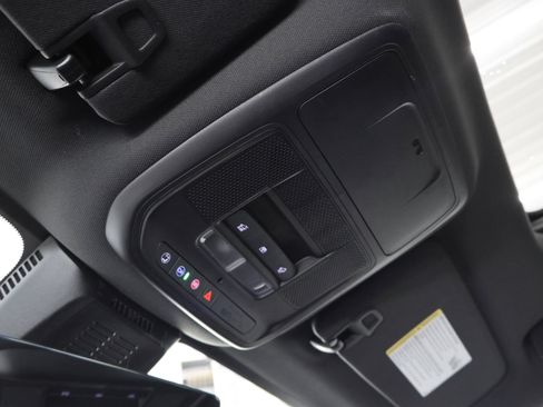 Used 2025 Chevrolet Equinox RS w/ Safety and Technology Package AWD/4WD image 63