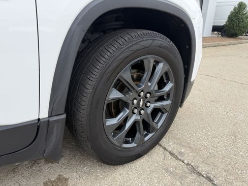Used 2019 Chevrolet Traverse RS w/ LPO, Floor Liner Package FWD image 21