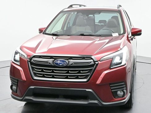 Used 2023 Subaru Forester Limited AWD/4WD image 2