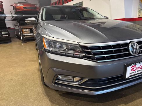 Used 2018 Volkswagen Passat 2.0T SE FWD image 74