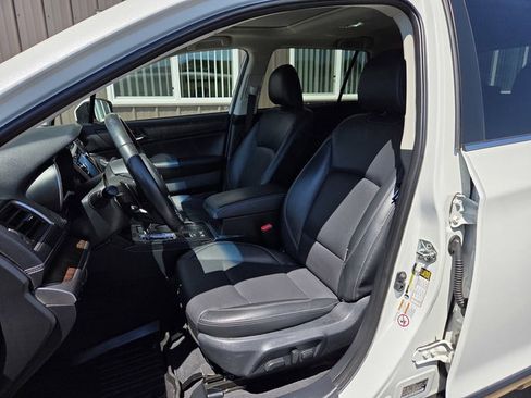Used 2019 Subaru Outback 3.6R Limited AWD/4WD image 20