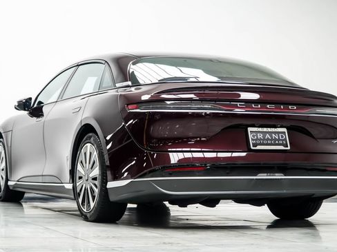 Used 2024 Lucid Air Pure RWD image 15