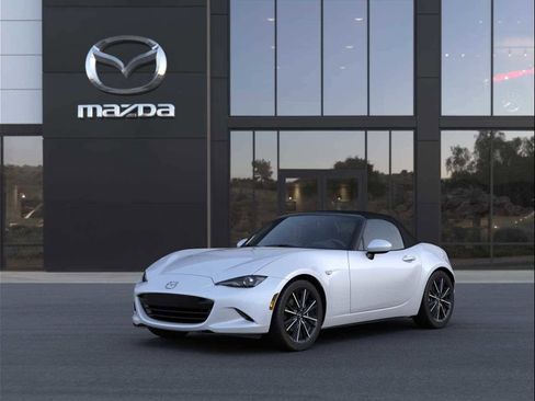 New 2026 MAZDA MX-5 Miata Grand Touring image 2