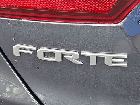Used 2023 Kia Forte GT-Line w/ GT-Line Premium Package FWD image 37