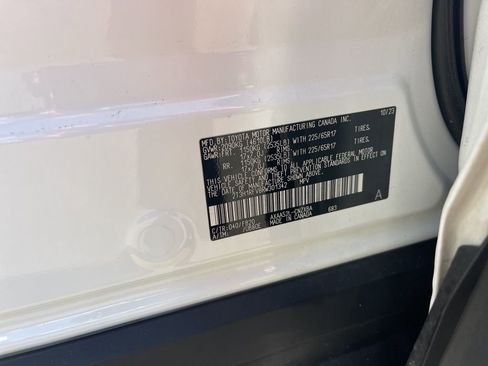 Used 2024 Toyota RAV4 LE image 33