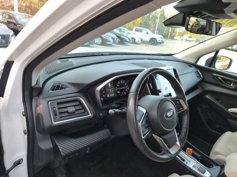 Used 2023 Subaru Ascent Premium w/ Convenience Package image 17