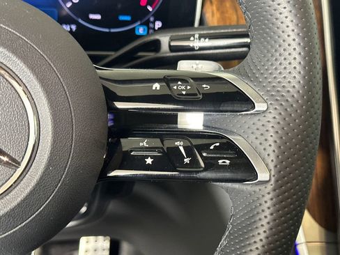 Certified 2025 Mercedes-Benz GLC 300 4MATIC image 28