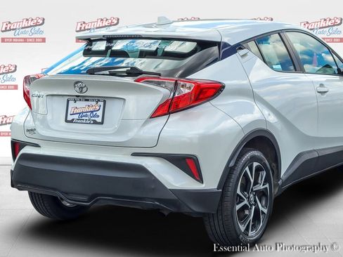 Used 2021 Toyota C-HR XLE image 7