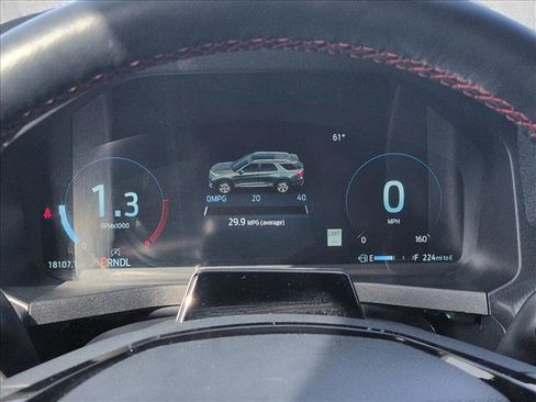 Used 2025 Ford Explorer ST-Line w/ ST-Line Street Pack image 11