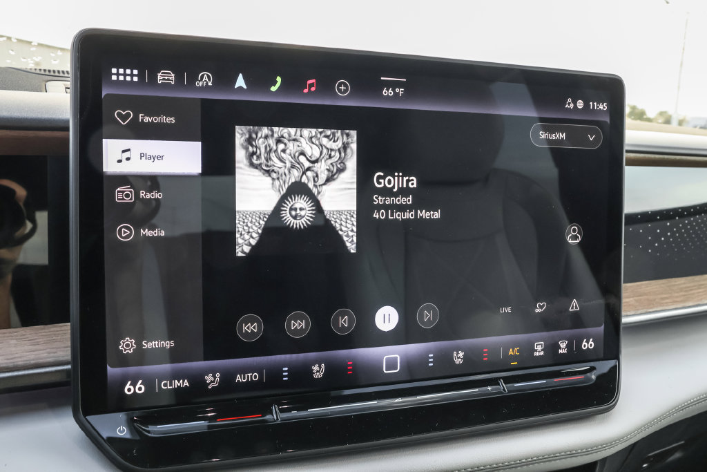 New 2027 Volkswagen Atlas SEL R-Line AWD/4WD image 31