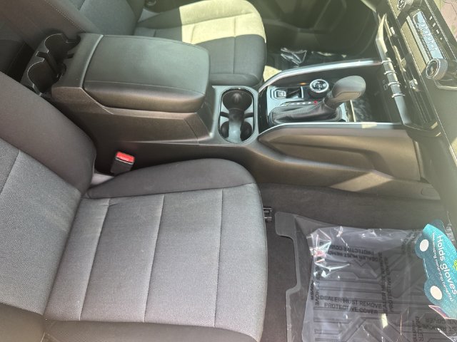 Used 2024 Chevrolet Colorado Trail Boss w/ Advanced Trailering Package AWD/4WD image 27