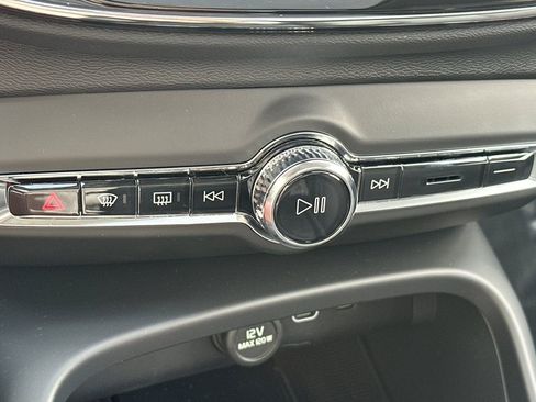 New 2026 Volvo XC40 B5 Ultra w/ Climate Package image 23