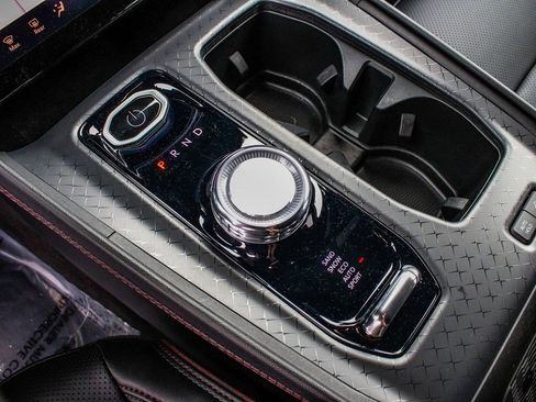 Used 2024 Jeep Wagoneer Launch Edition image 24