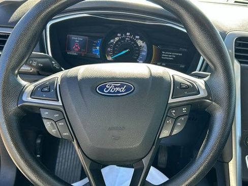 Used 2020 Ford Fusion SE image 20