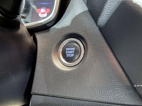 Used 2021 Toyota Corolla SE image 22