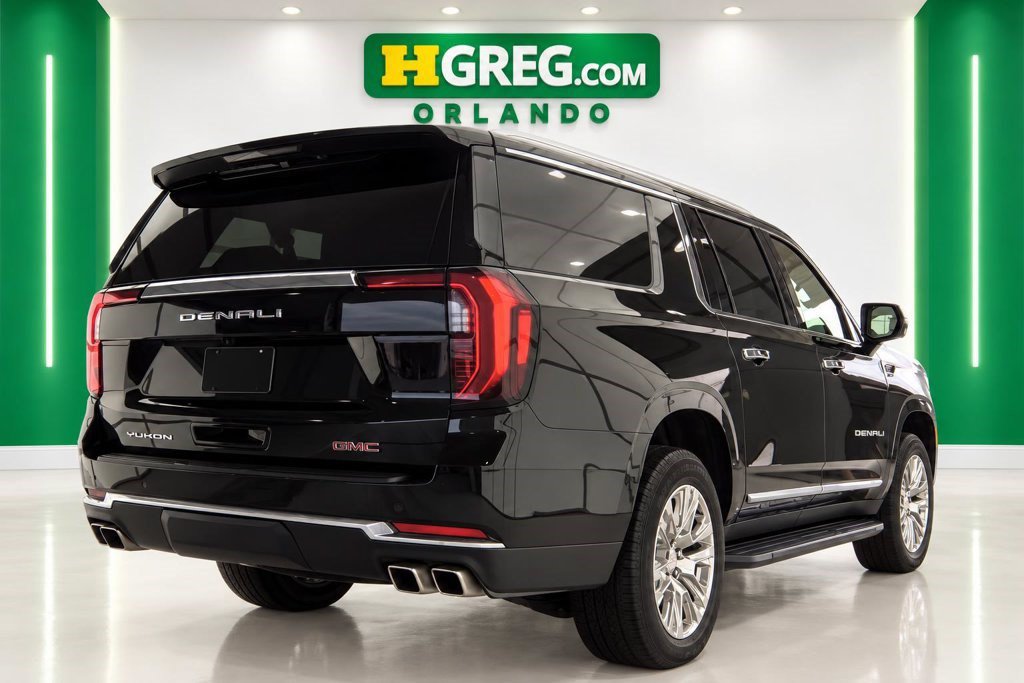 Used 2025 GMC Yukon XL Denali AWD/4WD image 6