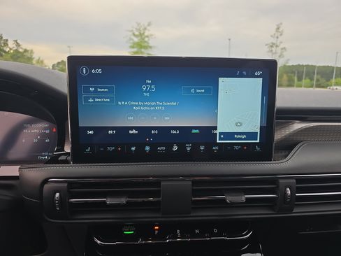 New 2026 Lincoln Corsair Reserve w/ Jet Appearance Package AWD/4WD image 20