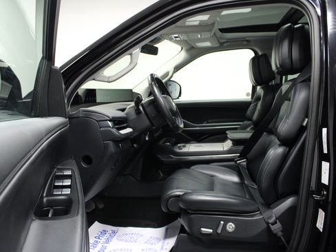 Used 2025 Lincoln Navigator Reserve AWD/4WD image 12