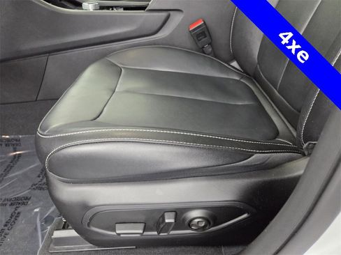 Used 2023 Jeep Grand Cherokee 4WD 4xe image 28