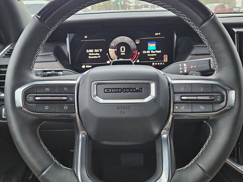 New 2026 GMC Acadia Denali w/ Super Cruise Package image 12