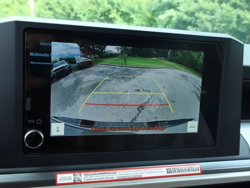 New 2025 Toyota Tacoma TRD Sport image 32