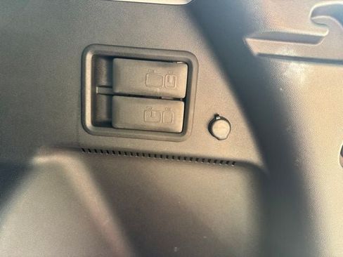 Used 2023 GMC Terrain SLE AWD/4WD image 22