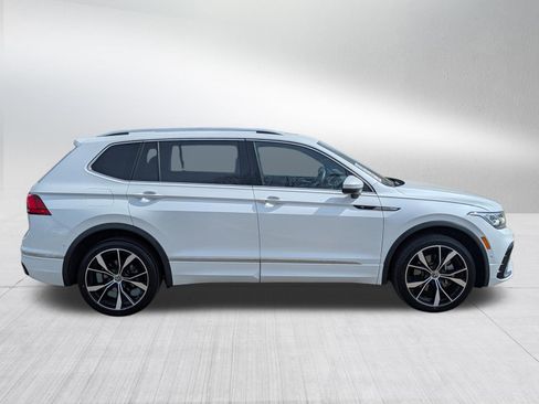 Certified 2022 Volkswagen Tiguan SEL R-Line AWD/4WD image 8
