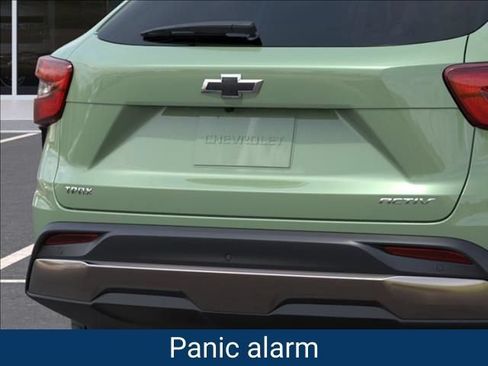 New 2026 Chevrolet Trax ACTIV w/ Sunroof Package FWD image 16