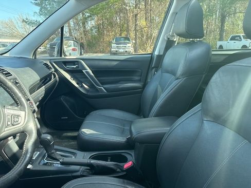 Used 2018 Subaru Forester 2.5i Touring image 10