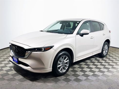 Used 2025 MAZDA CX-5 AWD 2.5 S w/ Preferred Package image 3
