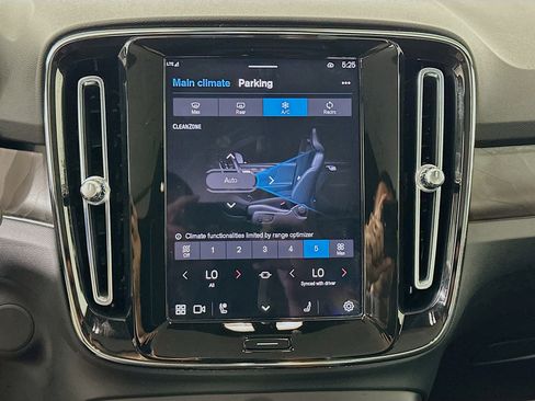 Used 2023 Volvo C40 P8 Recharge Ultimate image 24