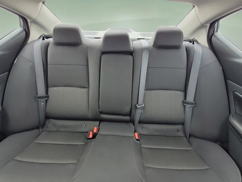 Used 2024 Nissan Altima 2.5 SV image 18