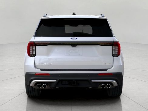 New 2027 Ford Explorer Platinum AWD/4WD image 7