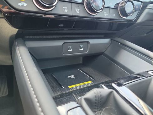 Certified 2025 Honda Accord Touring image 27