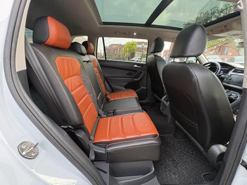 Used 2018 Volkswagen Tiguan SEL Premium AWD/4WD image 29