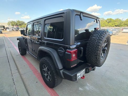 Used 2022 Jeep Wrangler Unlimited Rubicon w/ Dual Top Group AWD/4WD image 6