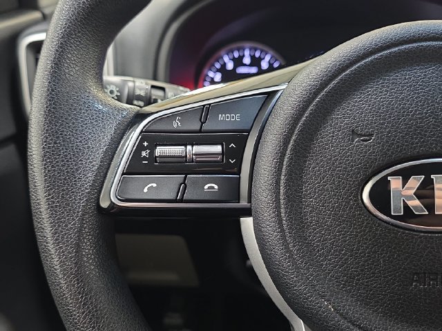 Used 2020 Kia Sportage LX AWD/4WD image 16