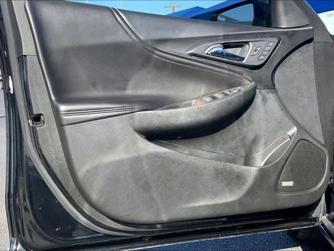 Used 2018 Chevrolet Malibu Premier w/ Premier Sun and Wheel Package image 22