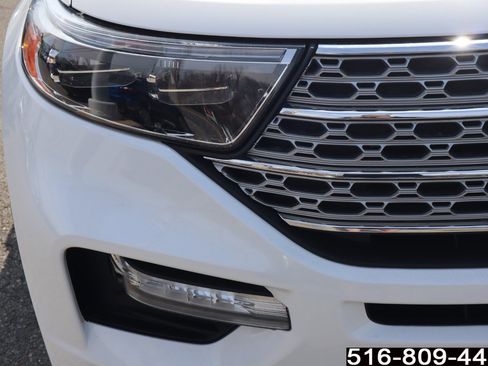 Used 2022 Ford Explorer Limited w/ Equipment Group 301A AWD/4WD image 11